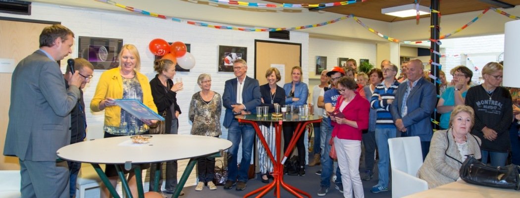 Dorpskamer Het Raakvlak in Baambrugge feestelijk geopend