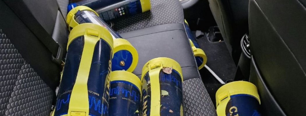 Bestuurder met 13 flessen lachgas aangehouden in Abcoude