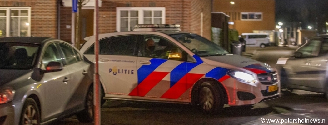 Politieauto's zitten scooterrijder op de hielen tijdens dollemansrit in Wilnis