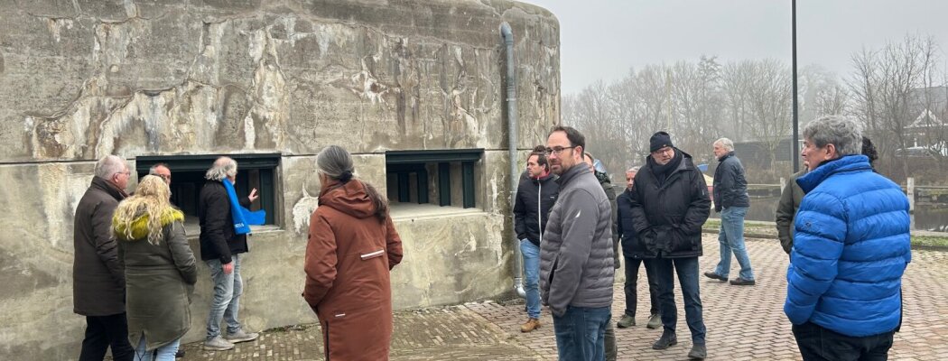 Gemeenteraad Aalsmeer bezoekt Fort Kudelstaart