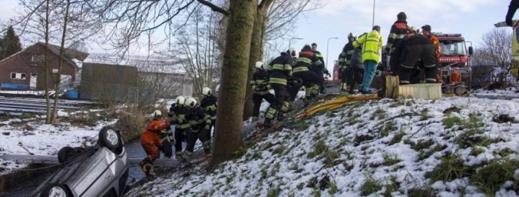 [Foto's & video] Gewonde bij ongeluk A2 Breukelen