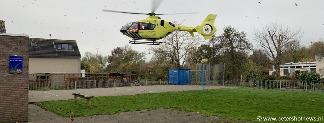 Traumahelikopter landt op schoolplein Mijdrecht