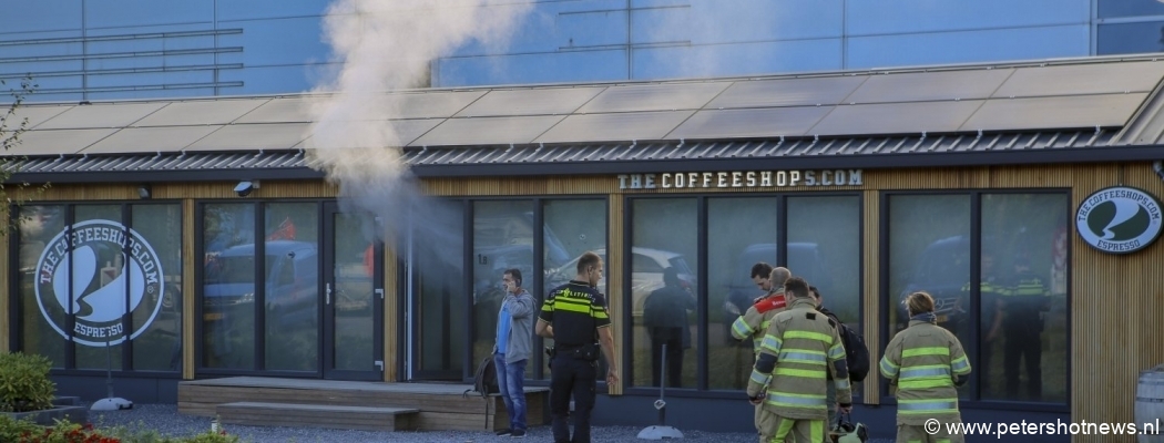 Coffeeshop Mijdrecht vol rook, brandweer rukt uit
