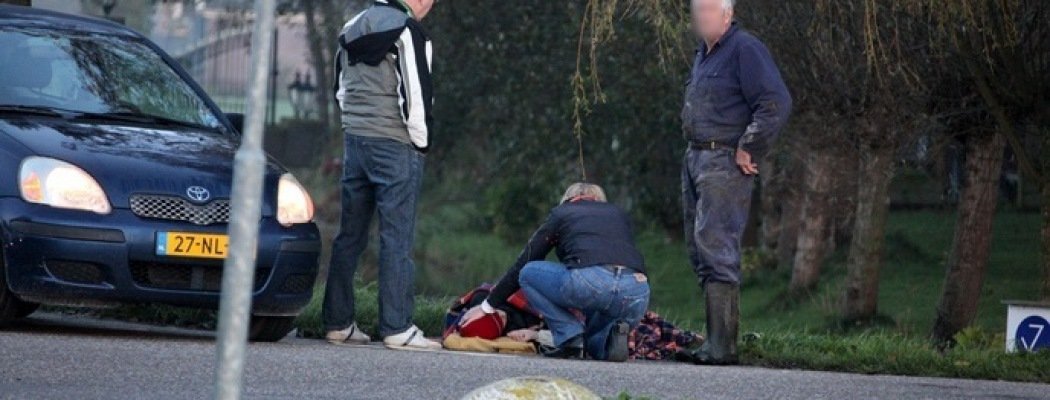 [FOTO'S] Fietser gewond bij ongeluk Hoofdweg/Westerlandweg Mijdrecht