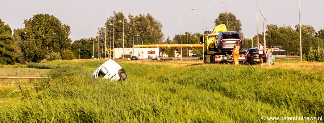 Bestelbusje van de weg N201 Mijdrecht