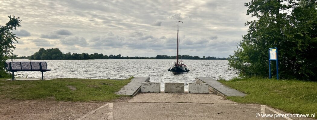 Boothelling eiland 4 afgesloten met betonblokken