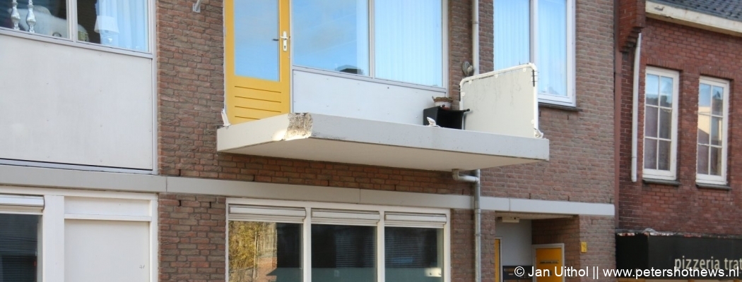 Kraan ramt balkon in Uithoorn