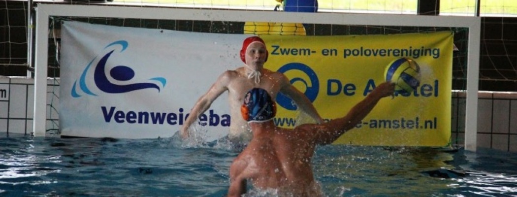 Nederlandse Kampioenschappen Waterpolo Jongens onder 17 jaar in het Veenweidebad in Mijdrecht