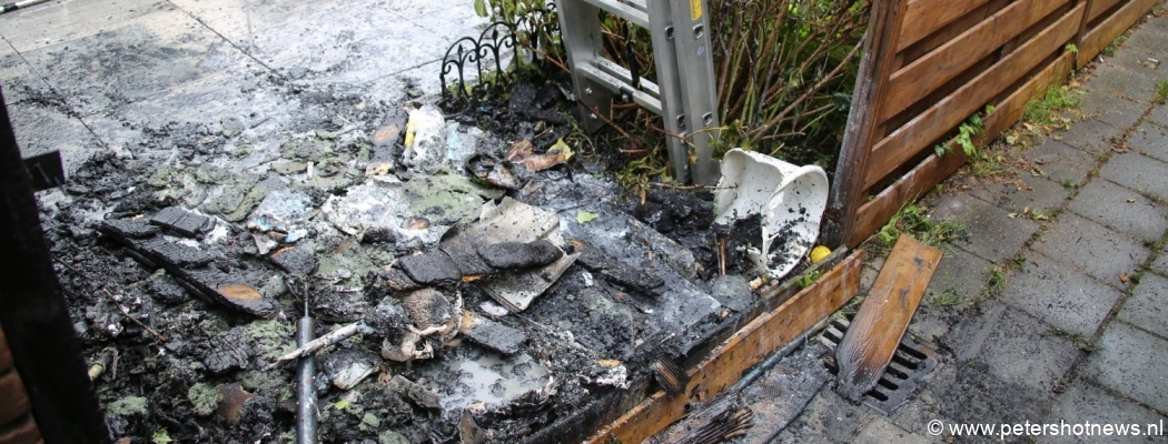 Grof vuil in tuin Mijdrecht mogelijk in brand gestoken