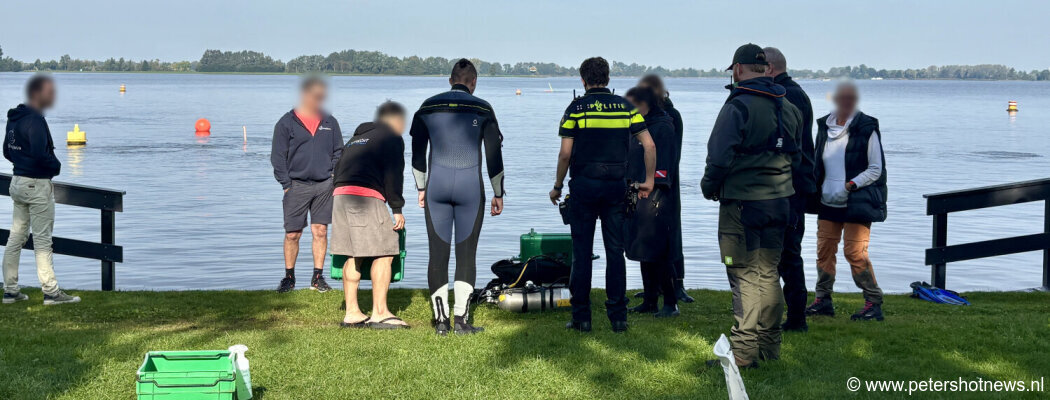 Twee duikers in problemen bij Zandeiland 4 in Vinkeveen