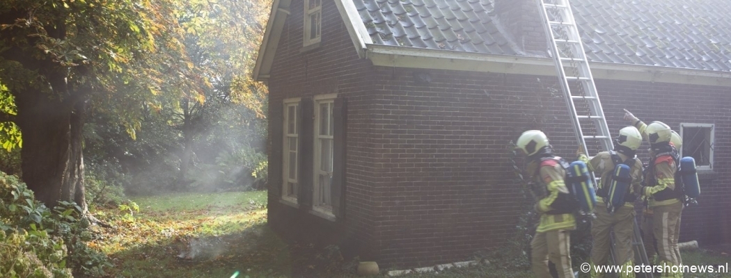 Huis vol met rook door schoorsteen in Vinkeveen