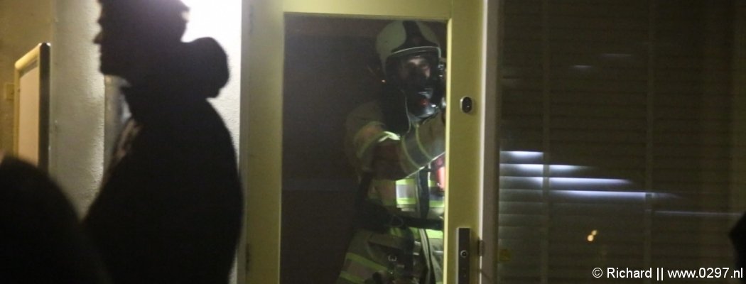 Brandweer haalt slapende vrouw uit woning vol met rook Abcoude