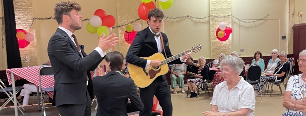 La Dolce Vita in De Willisstee: een middag vol muziek, herinneringen en verbondenheid