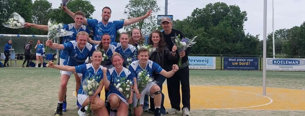 Recordregen voor korfbalkampioen De Vinken