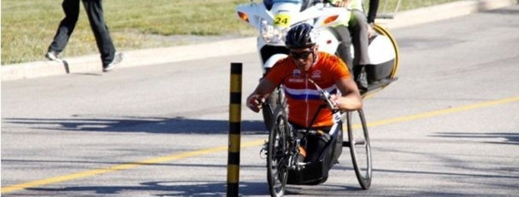 De Vinkeveense handbiker Tim de Vries Pakt brons op het WK Paracycling