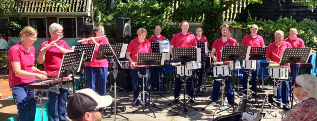 Muziekkorps Triviant speelde tijdens zonnig Midzomer Walnootfeest
