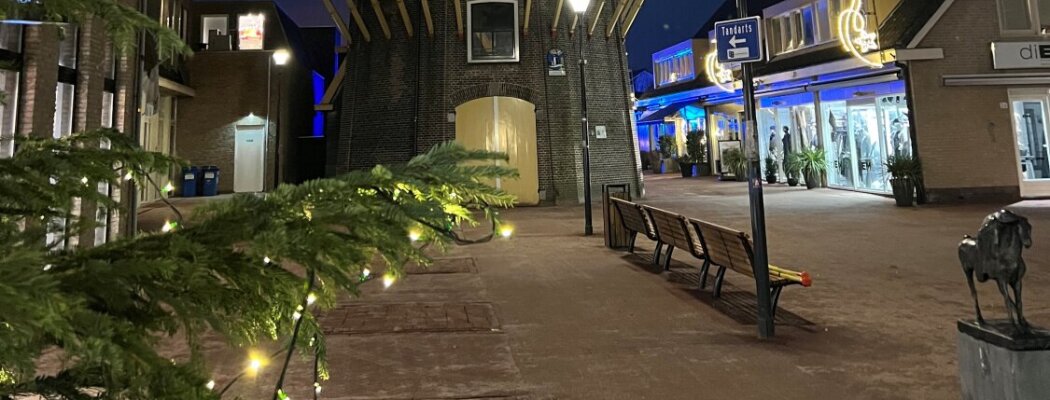 Kerststukjes maken en kleurwedstrijd Aalsmeer Centrum