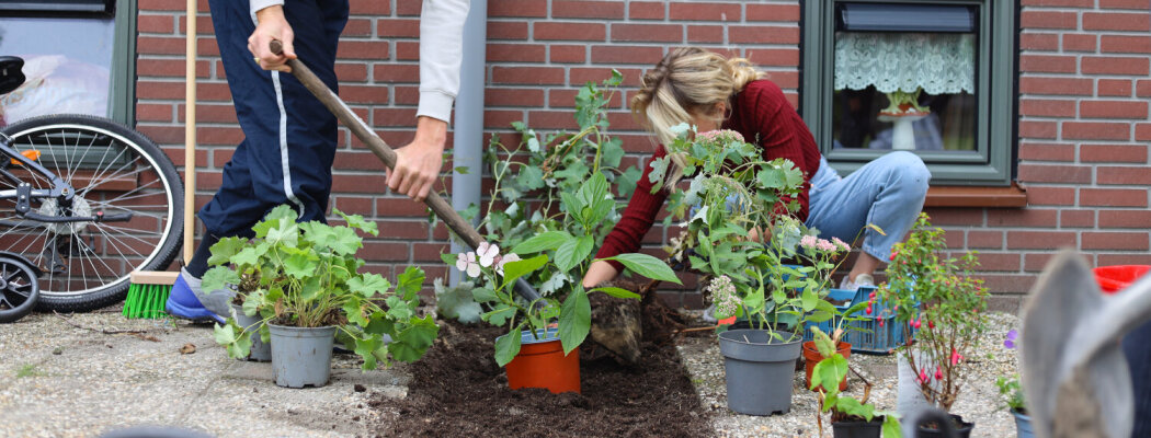 Gemeente Uithoorn aan de slag met NK Tegelwippen