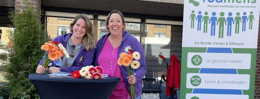 Aandacht voor meldpunt discriminatie met gerbera’s