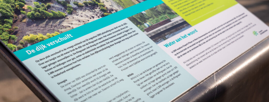 Nieuw informatiepaneel houdt herinnering aan dijkverschuiving Wilnis levend