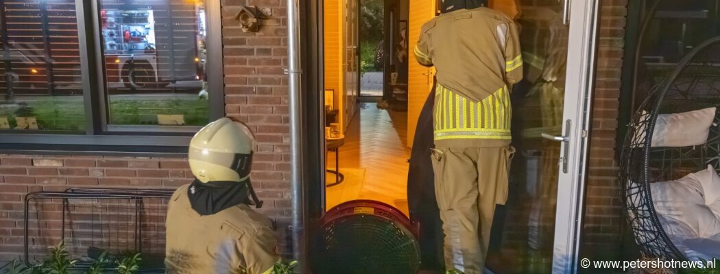 Brandweer in actie voor brand in keuken Mijdrecht