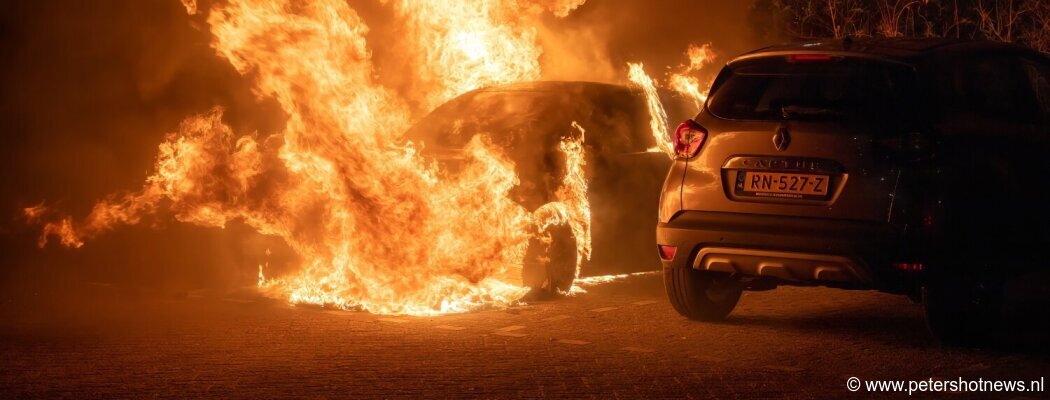 Auto volledig uitgebrand Malachiet Mijdrecht