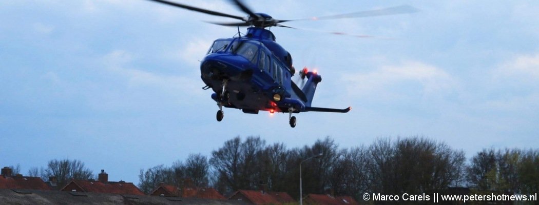 Politiehelikopter landt in Aalsmeer