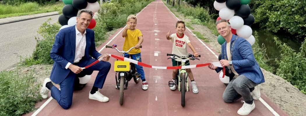 Vernieuwd fietspad Baanvak – Wissel – Spoorlijnpad geopend door Elias en Maurits