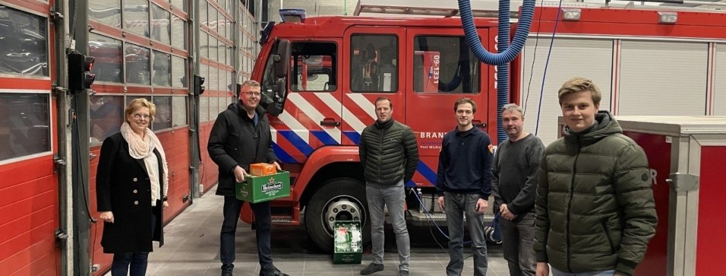 VVD bezoekt brandweer en staat stil bij lange en zware periode