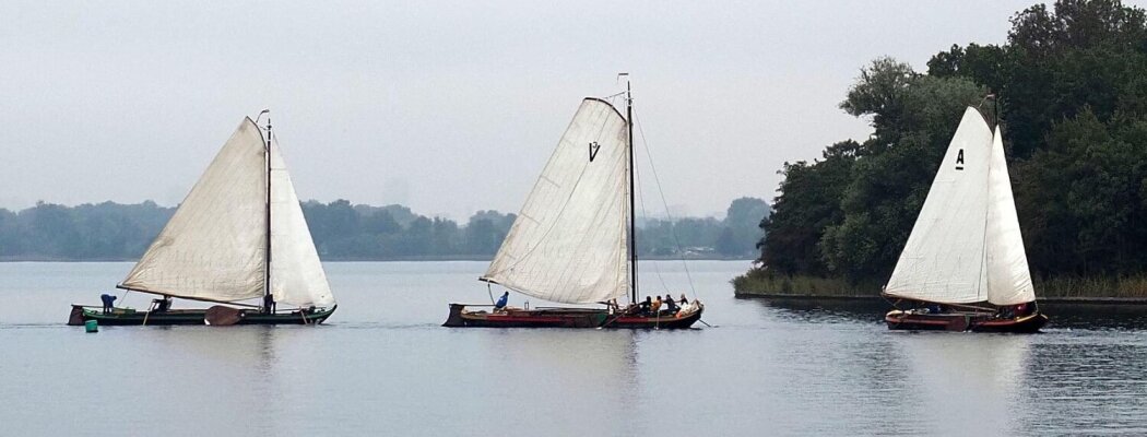 Turfrace brengt historische zeilvaart naar Vinkeveen