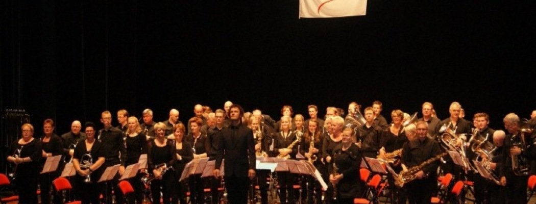 Viribus Unitis schittert op concert concours in Terneuzen