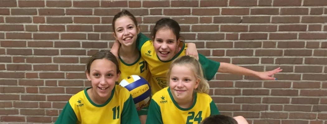 Jongste volleyballers Atalante mooi actief in Hoofddorp