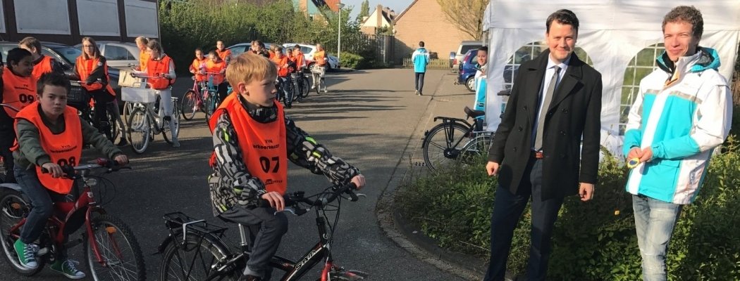 Wethouder geeft startschot praktisch verkeersexamen Aalsmeer
