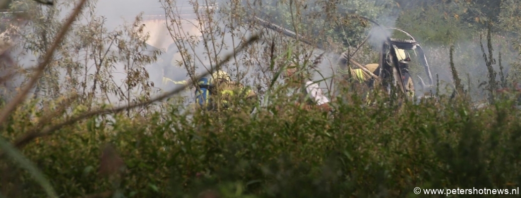 Caravan brandt uit in Breukelen