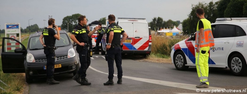 Politieheli en veel politieauto's zoeken naar inbrekers Mijdrecht