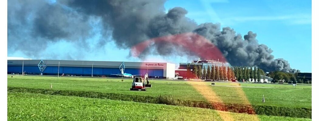 Zeer grote brand bij agrarisch bedrijf aan Aalsmeerderweg in Aalsmeer