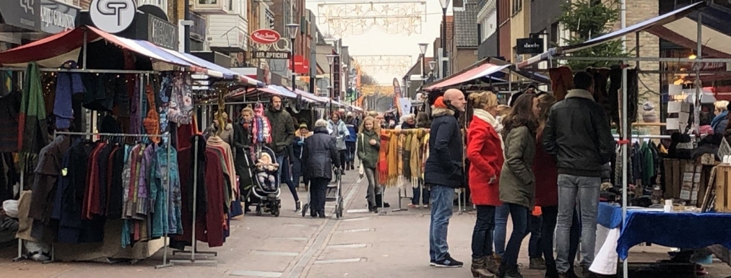 Winterbraderie in Zijdstraat Aalsmeer