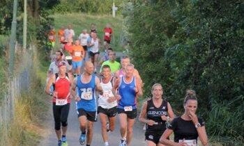 Meld je aan voor de sfeervolle Kooijman Polderloop de Kwakel