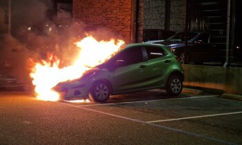 Autobrand aan Kerkvaart Mijdrecht