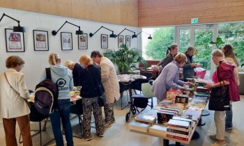 Meer dan 150 boeken en puzzels geruild tijdens gezellige ruilbeurs in Buurtkamer De Kuyper