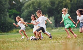 Zomerpret voor jongeren in Aalsmeer: Sport, spel en creativiteit