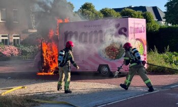 Foodtruck zwaar beschadigd door brand op Aalsmeerderweg