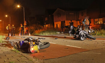 Twee motoren botsen tegen elkaar in Aalsmeer