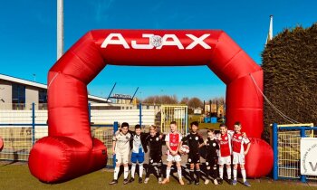 Ajax Kids Tour zorgt voor voetbalfeest bij Legmeervogels