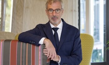 Burgemeester Uithoorn in gesprek met jongvolwassen over de coronasituatie