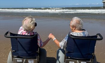 Hartewens van twee vriendinnen vervuld in Scheveningen