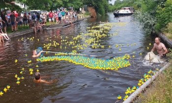 Badeendje 419 wint Badeendenrace Mijdrecht