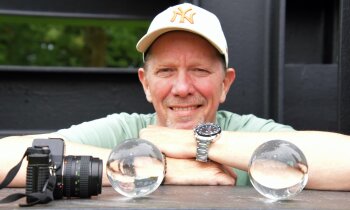 Expositie van foto&rsquo;s en schilderijen in Galerie Kunstrondevenen