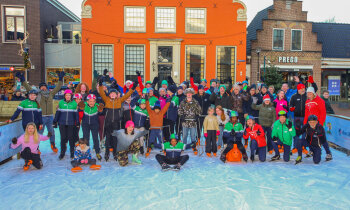 Stralende G-schaatsers op de ijsbaan in Mijdrecht