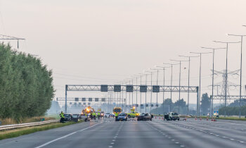 A2 tussen Amsterdam en Utrecht dicht door ongeluk bij Nieuwer Ter Aa